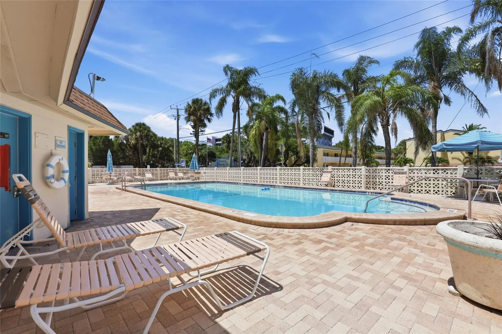5950 MIDNIGHT PASS RD #101 #101