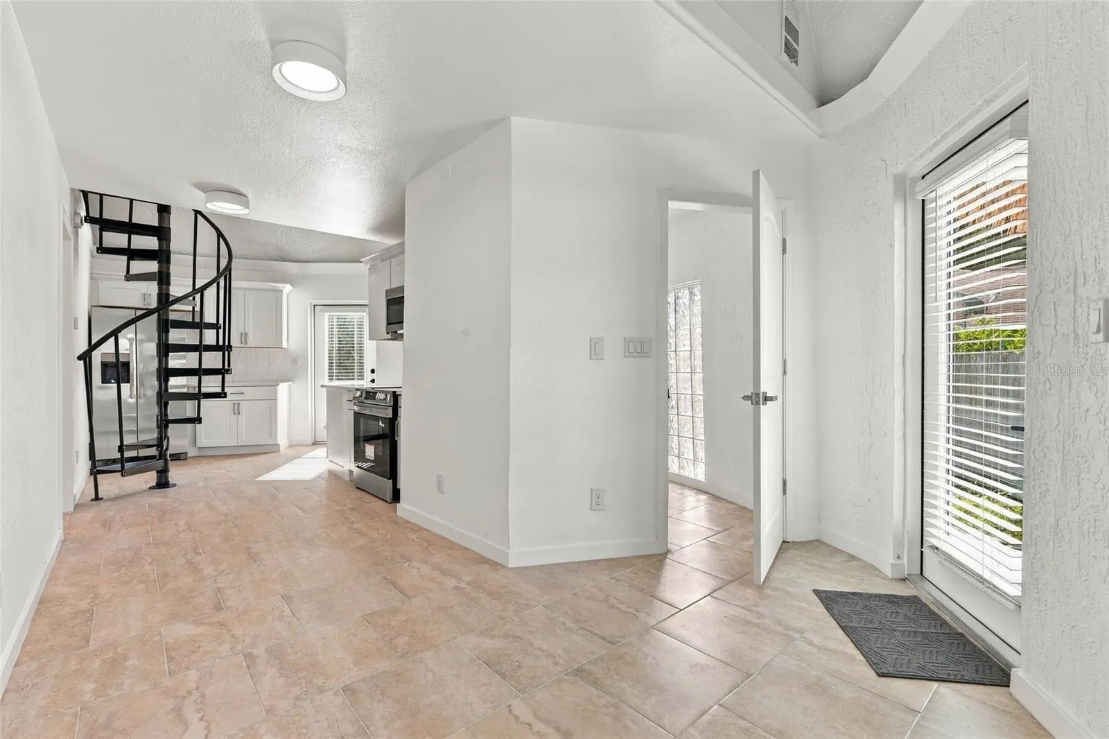 2881 GENTIAN RD