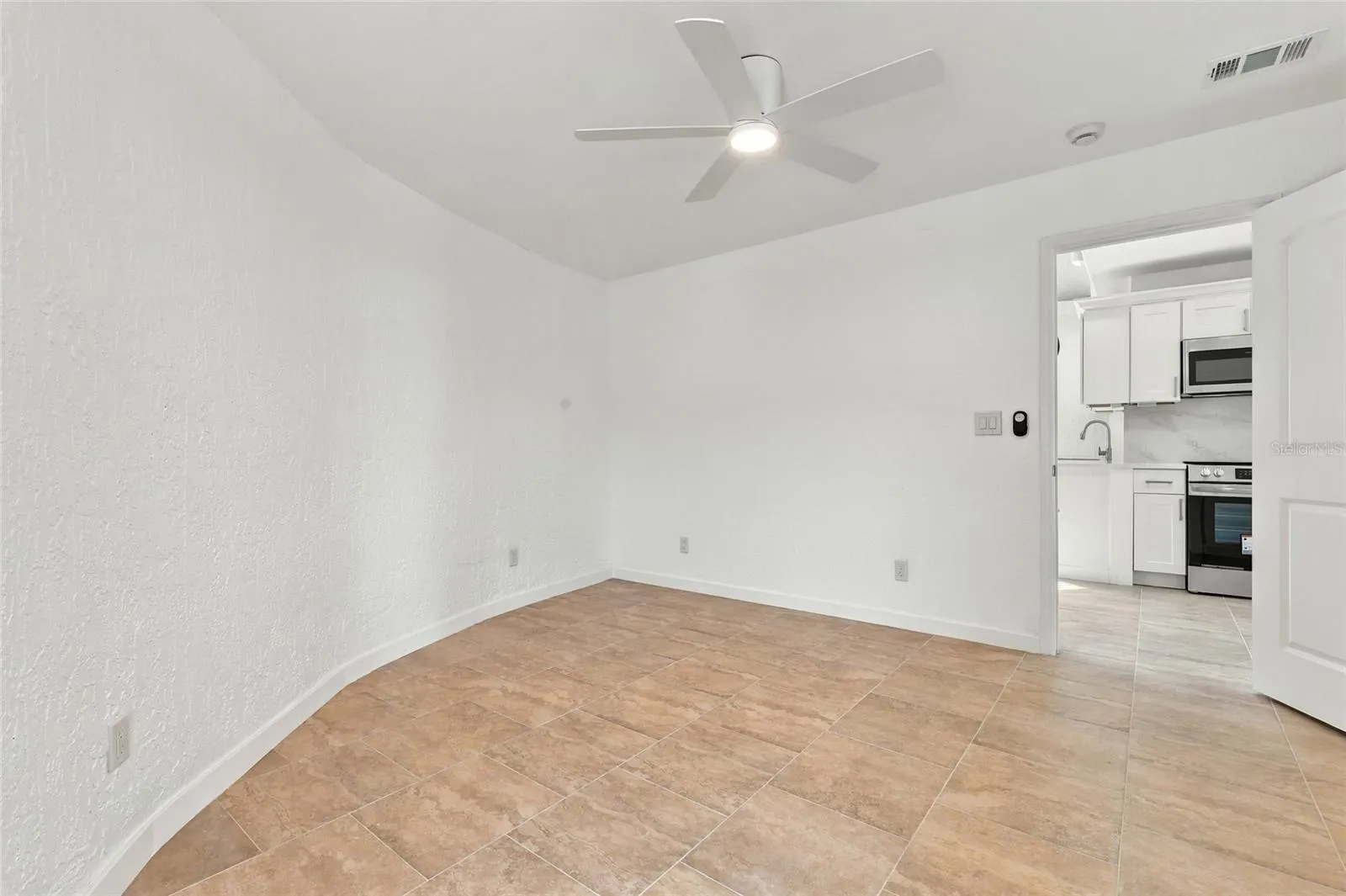 2881 GENTIAN RD