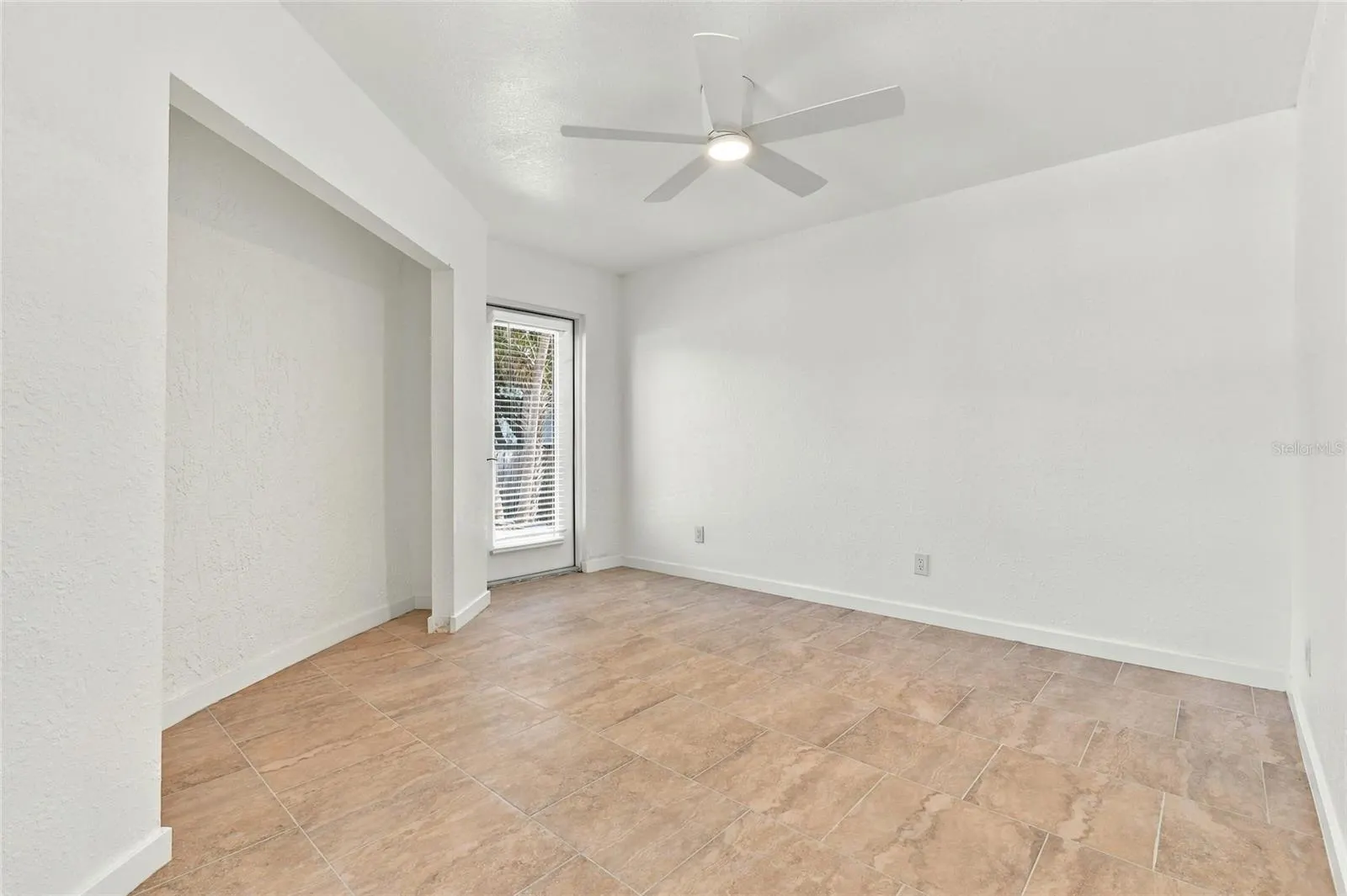 2881 GENTIAN RD