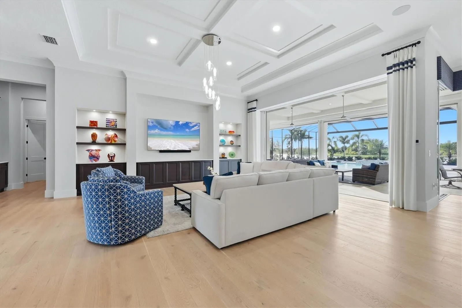 17015 CLEARLAKE AVE