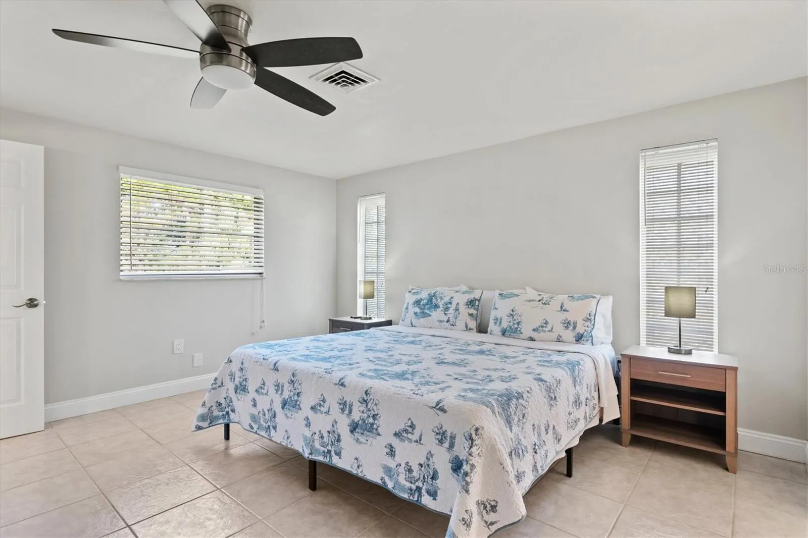 204 MONET DR