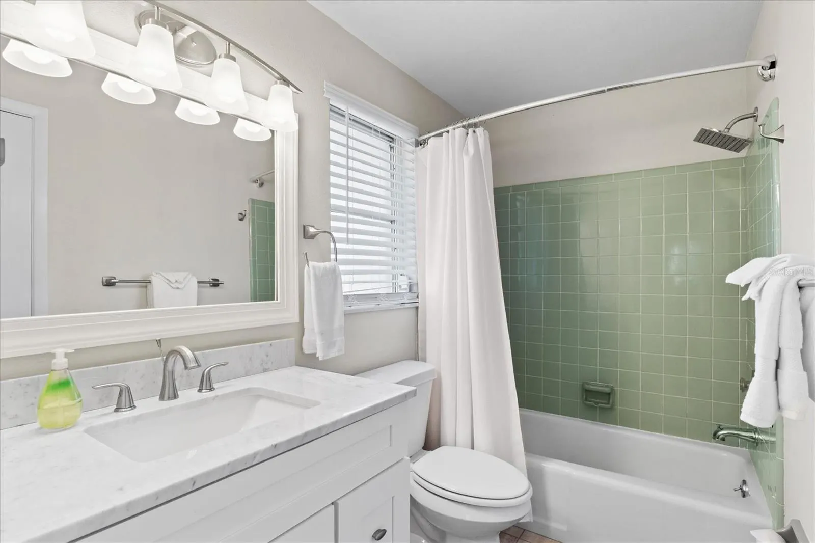 204 MONET DR