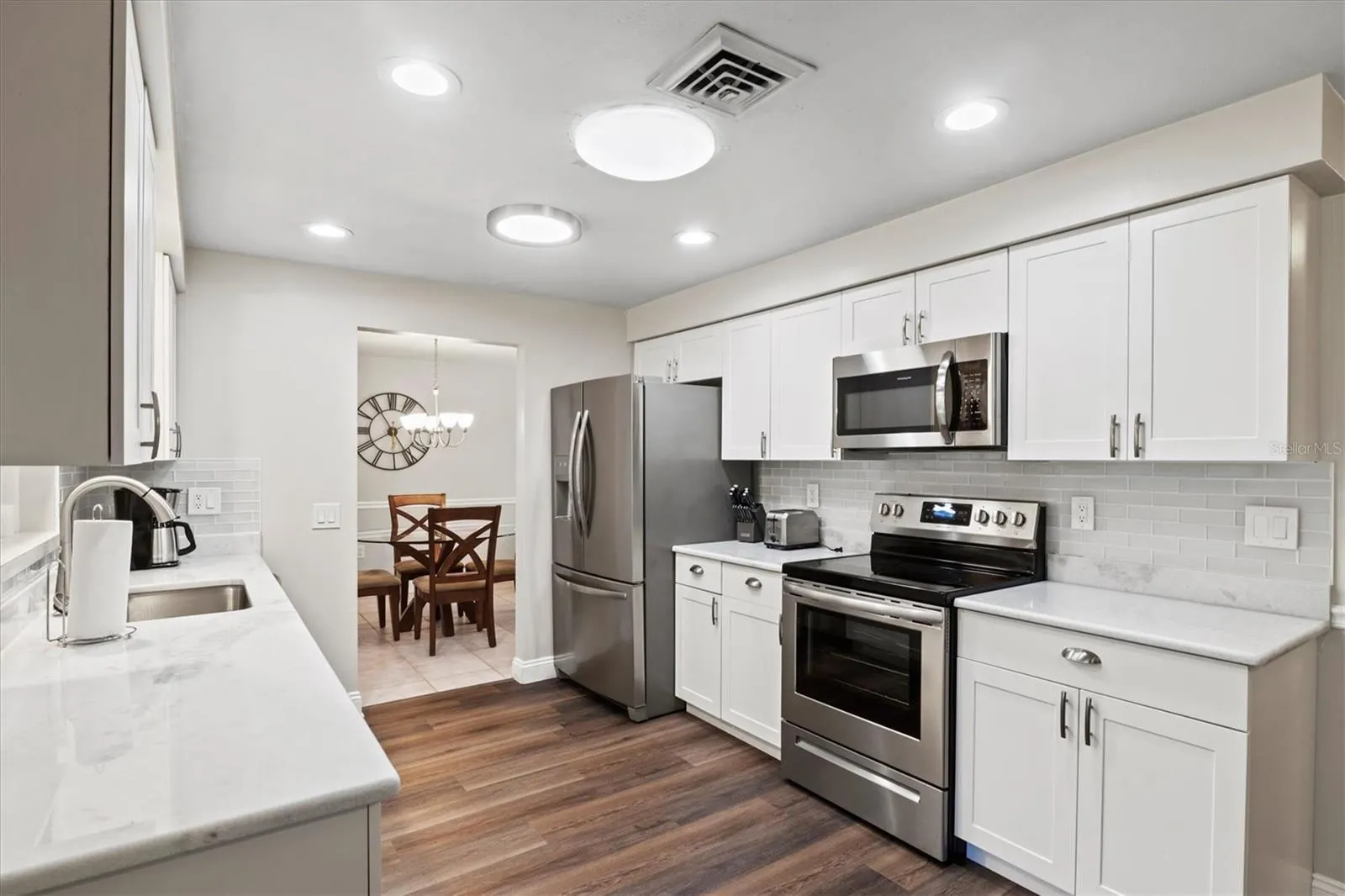 204 MONET DR