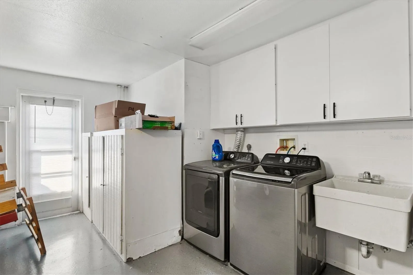 204 MONET DR