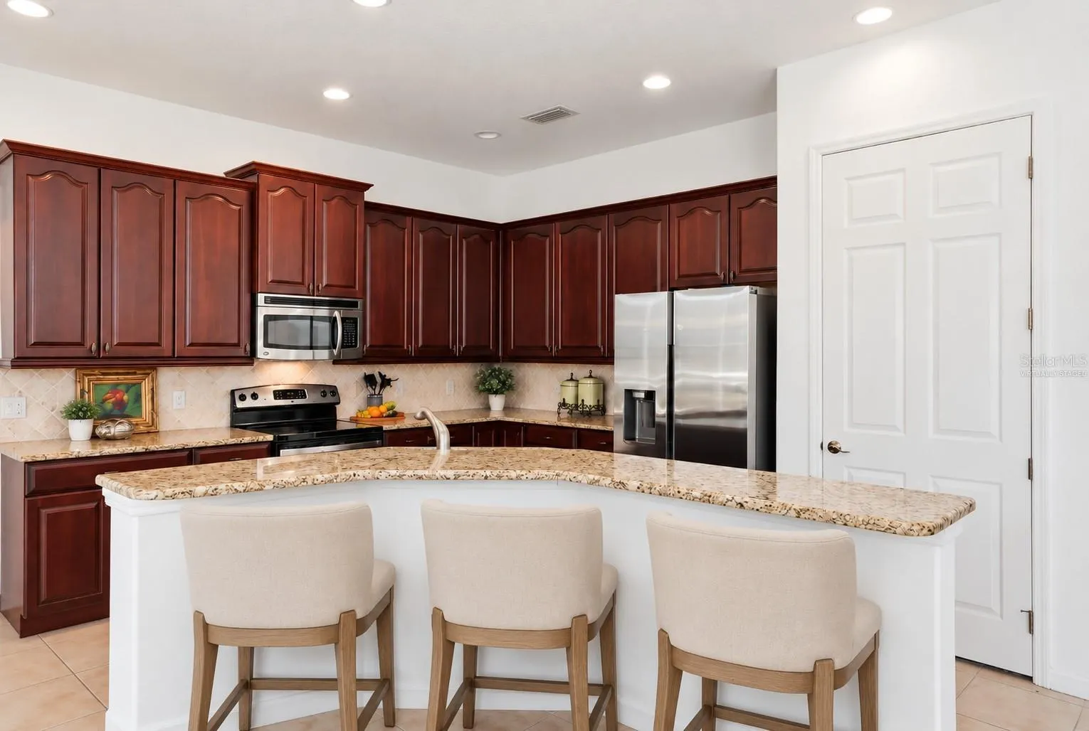 5809 LEXINGTON DR