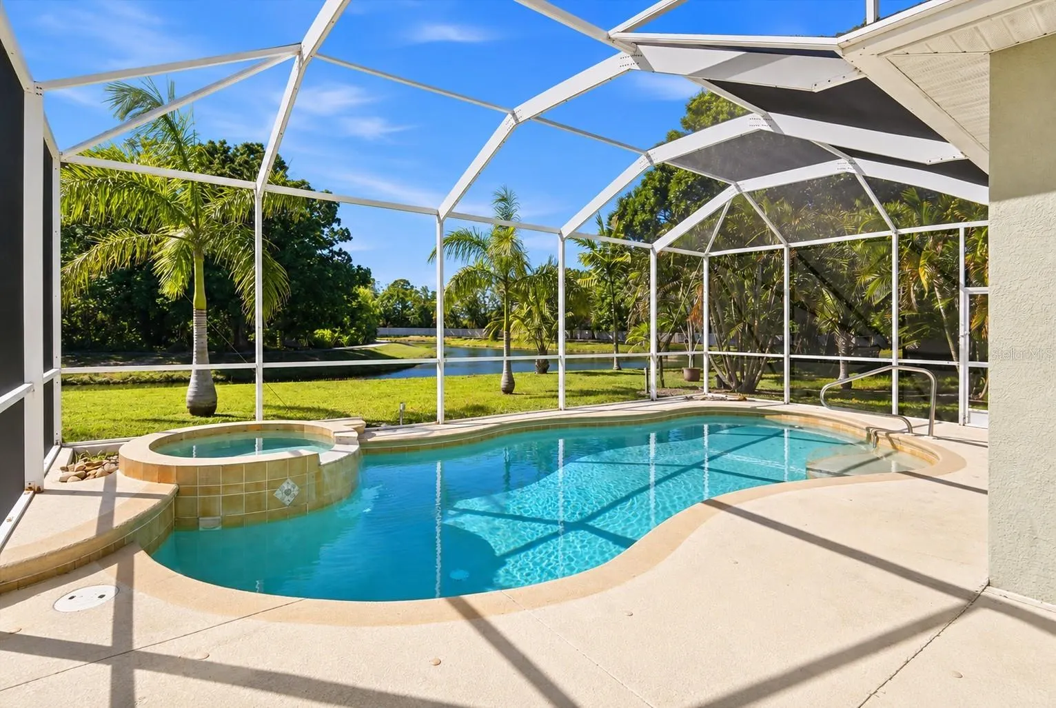 5809 LEXINGTON DR