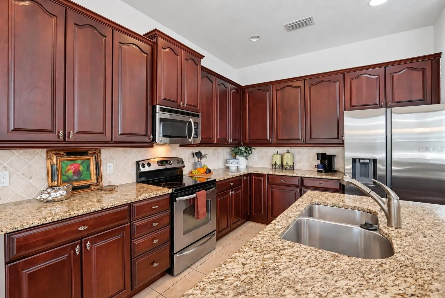 5809 LEXINGTON DR