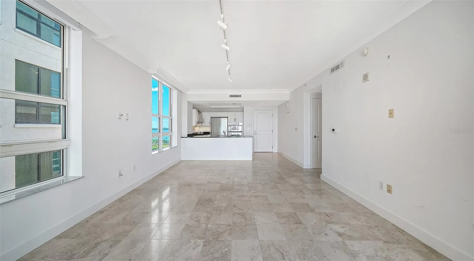 1350 MAIN ST #1409 #1409