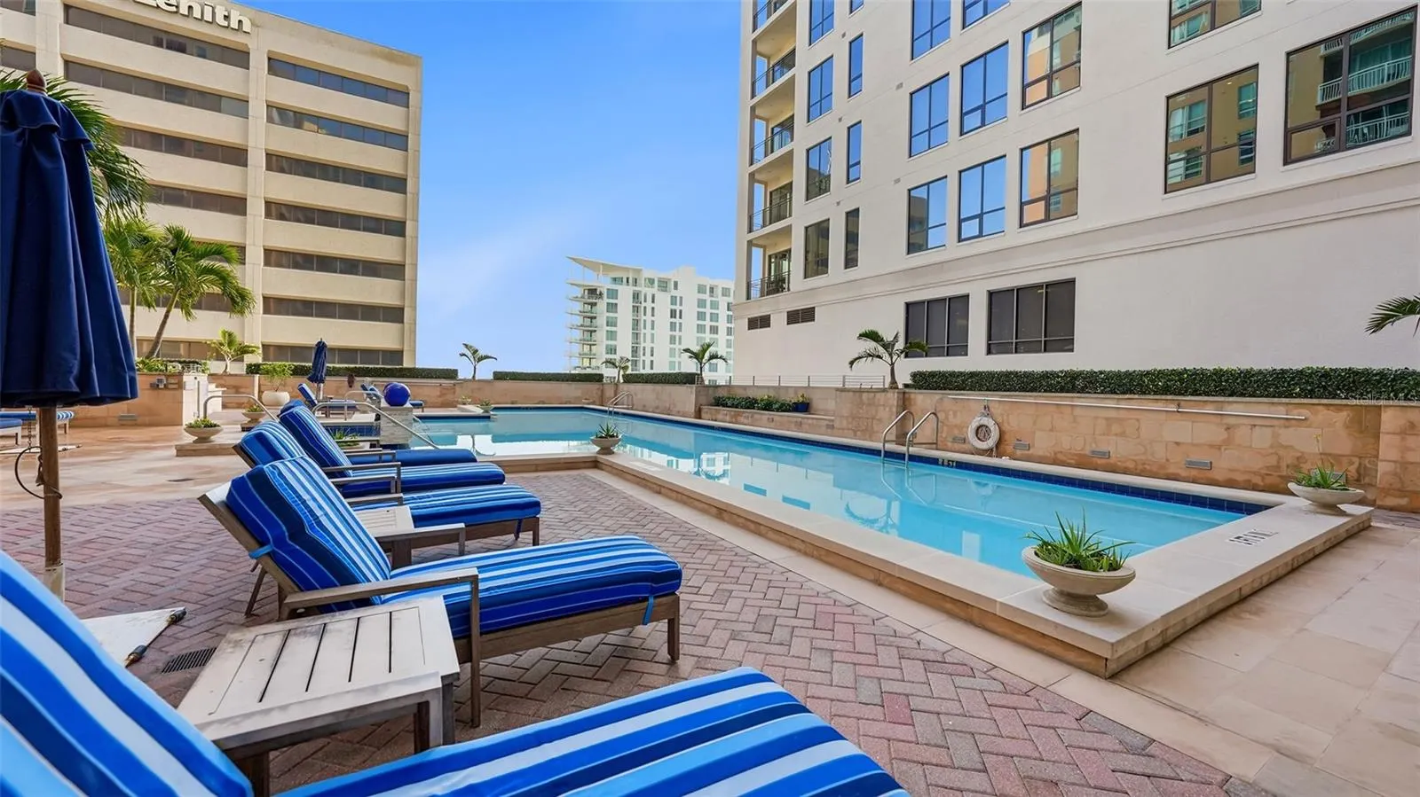 1350 MAIN ST #1409 #1409