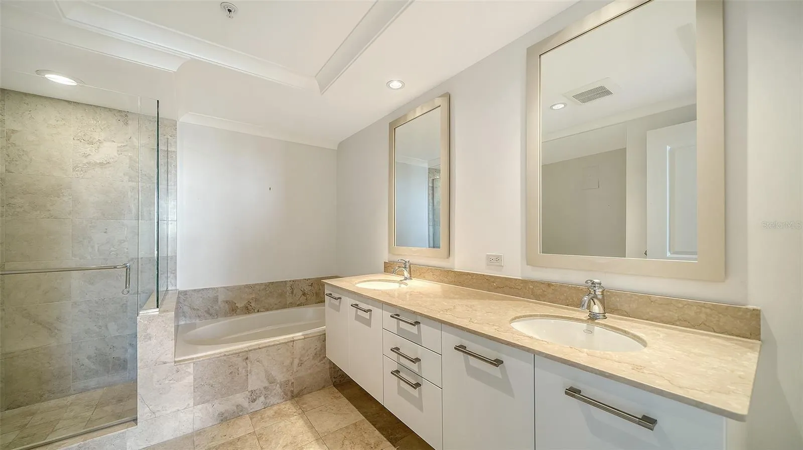 1350 MAIN ST #1409 #1409