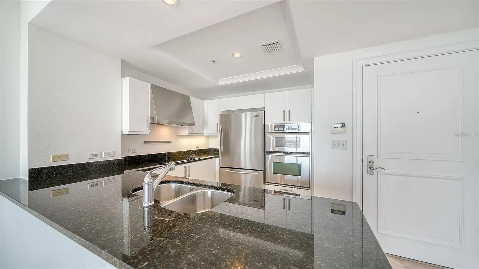 1350 MAIN ST #1409 #1409