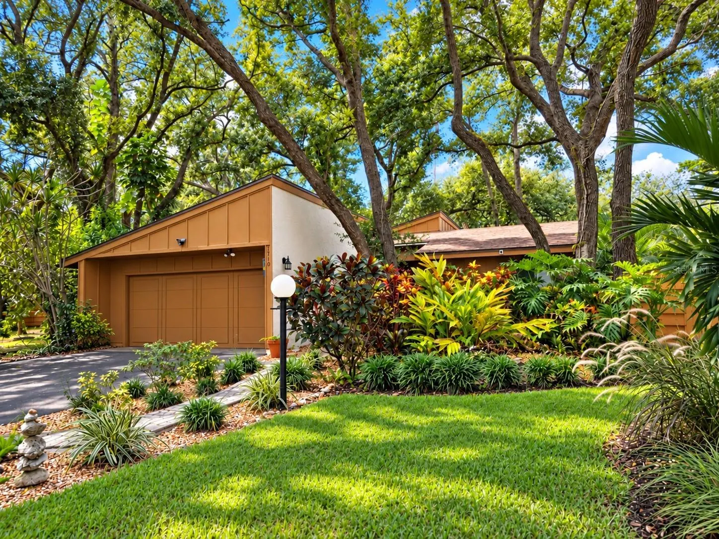 2310 QUAIL CT