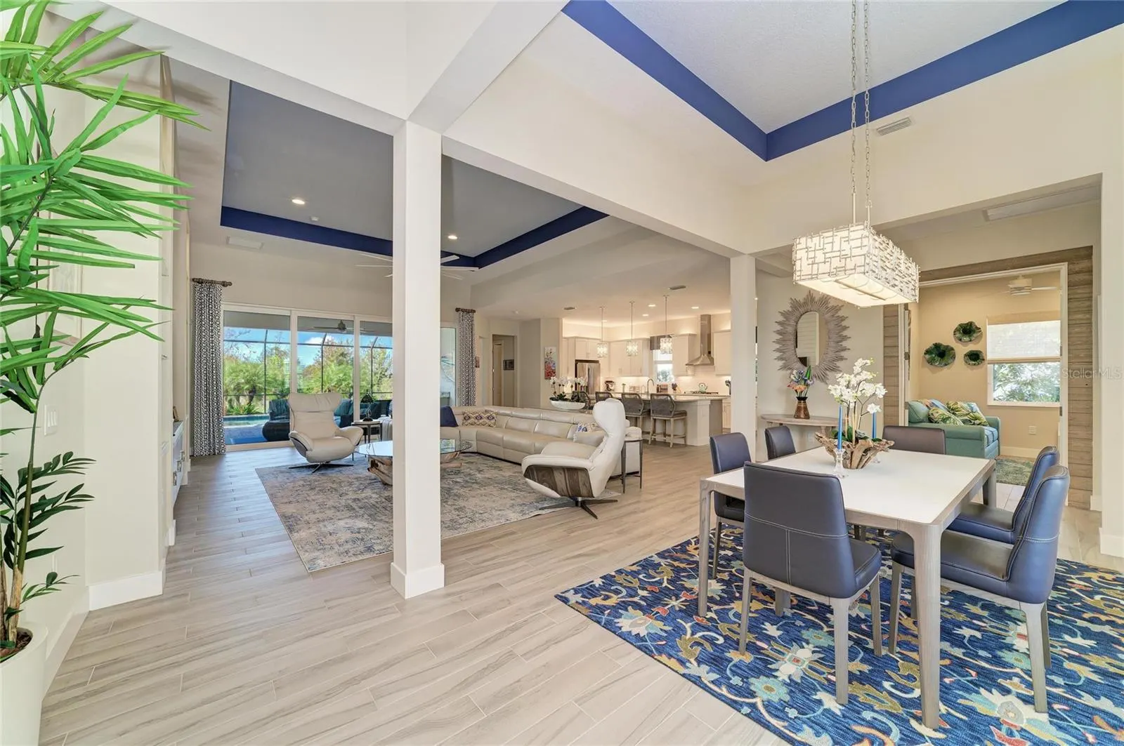 8269 GRANDE SHORES DR