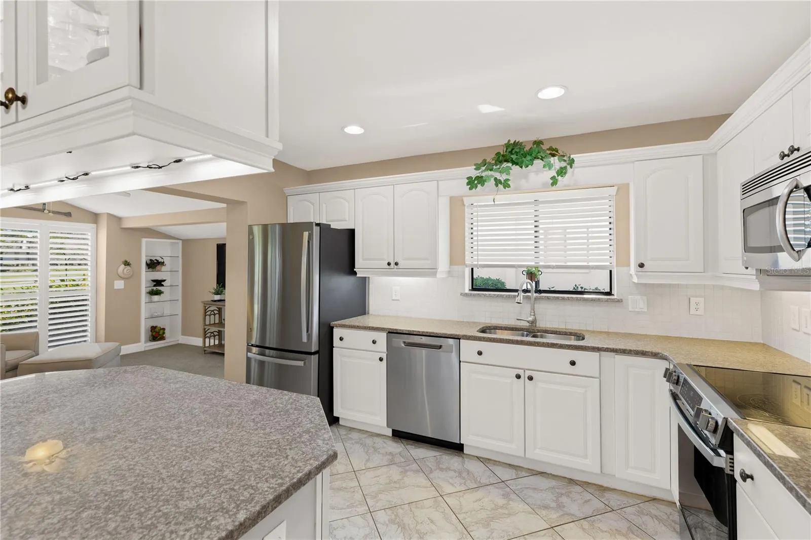 3111 HEATHERWOOD LN