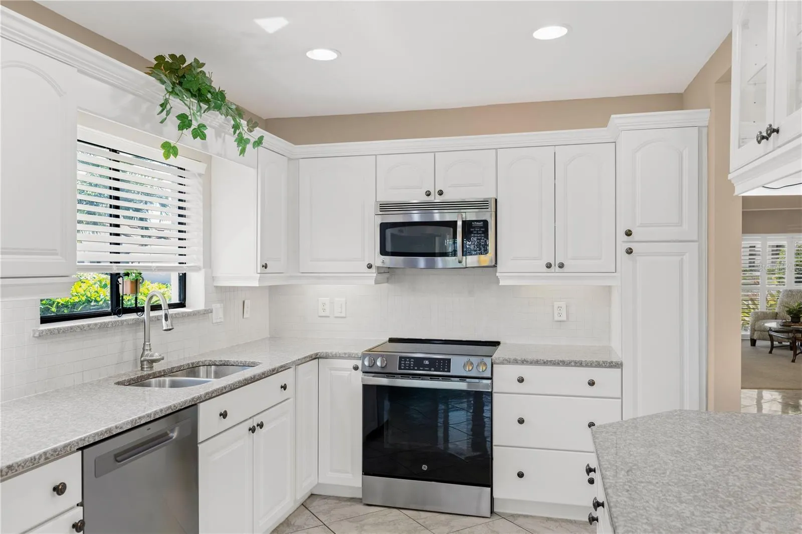 3111 HEATHERWOOD LN