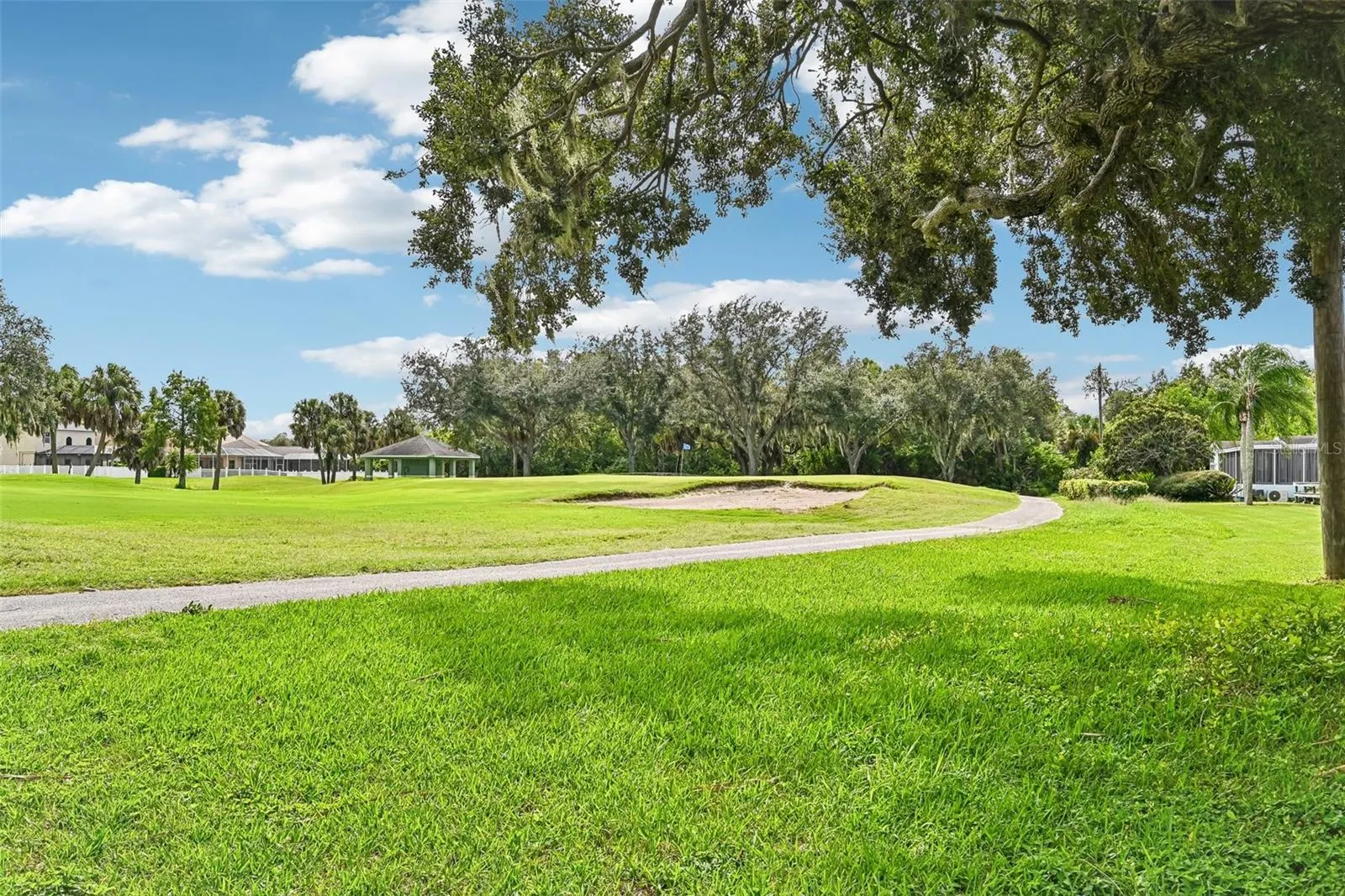 8510 COUNTESS AVENUE CIR