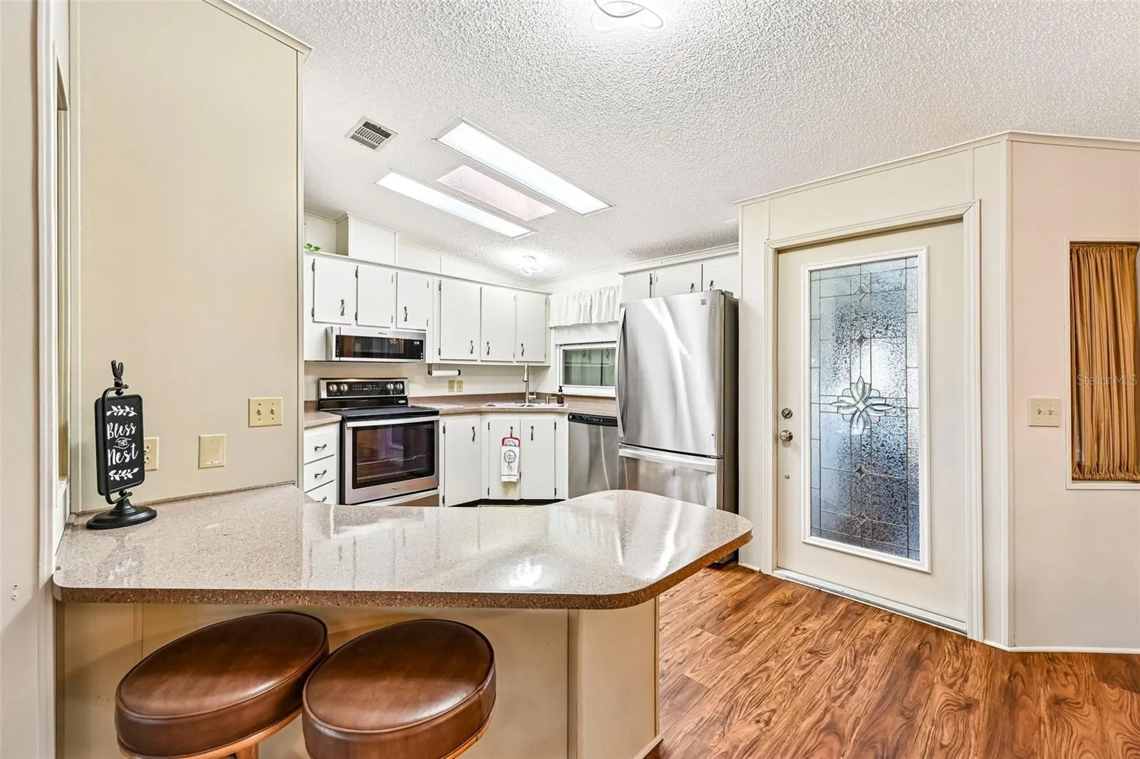 8510 COUNTESS AVENUE CIR