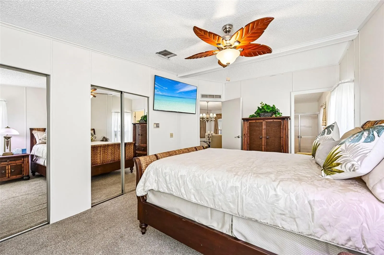 8510 COUNTESS AVENUE CIR