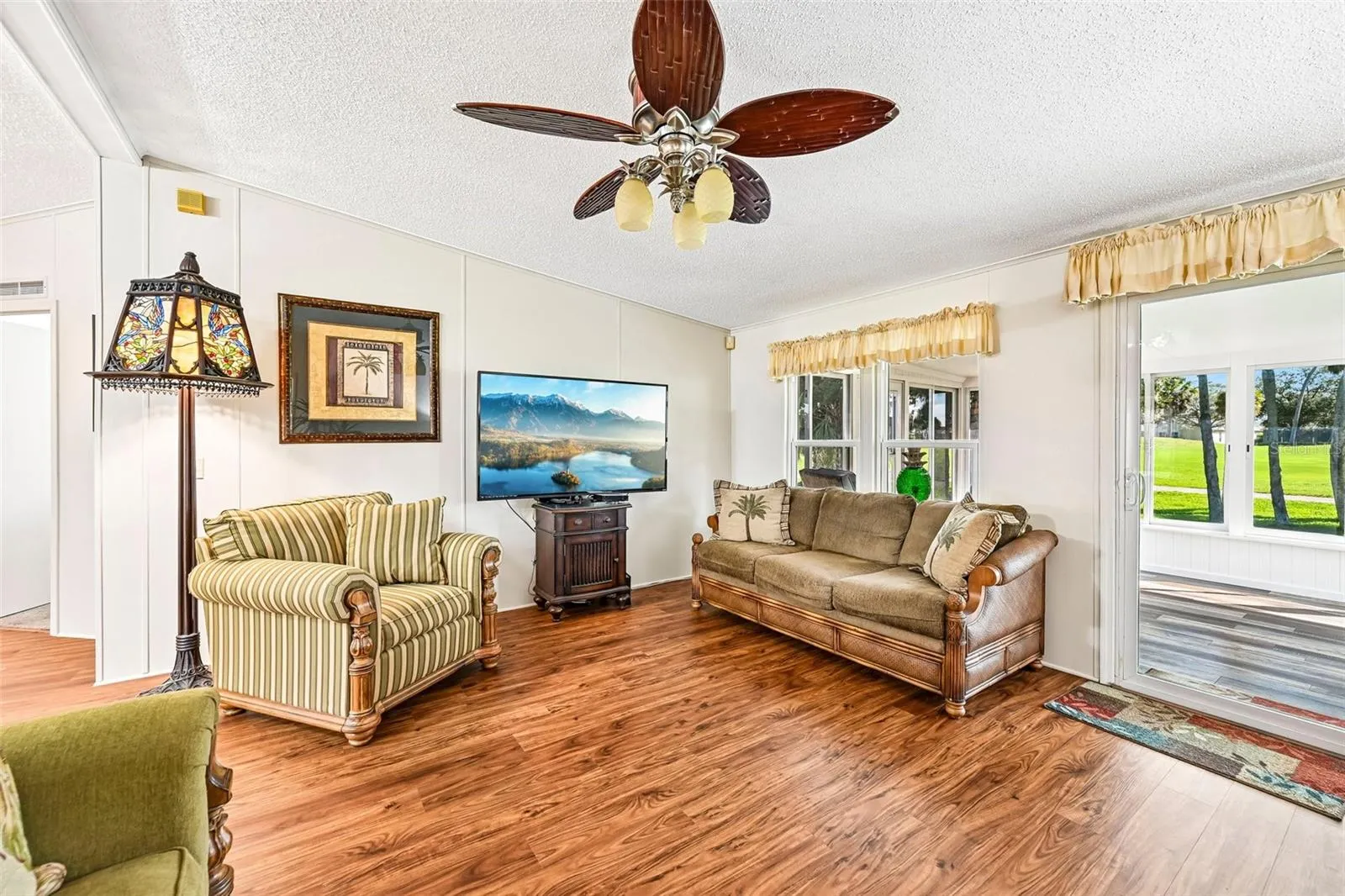 8510 COUNTESS AVENUE CIR