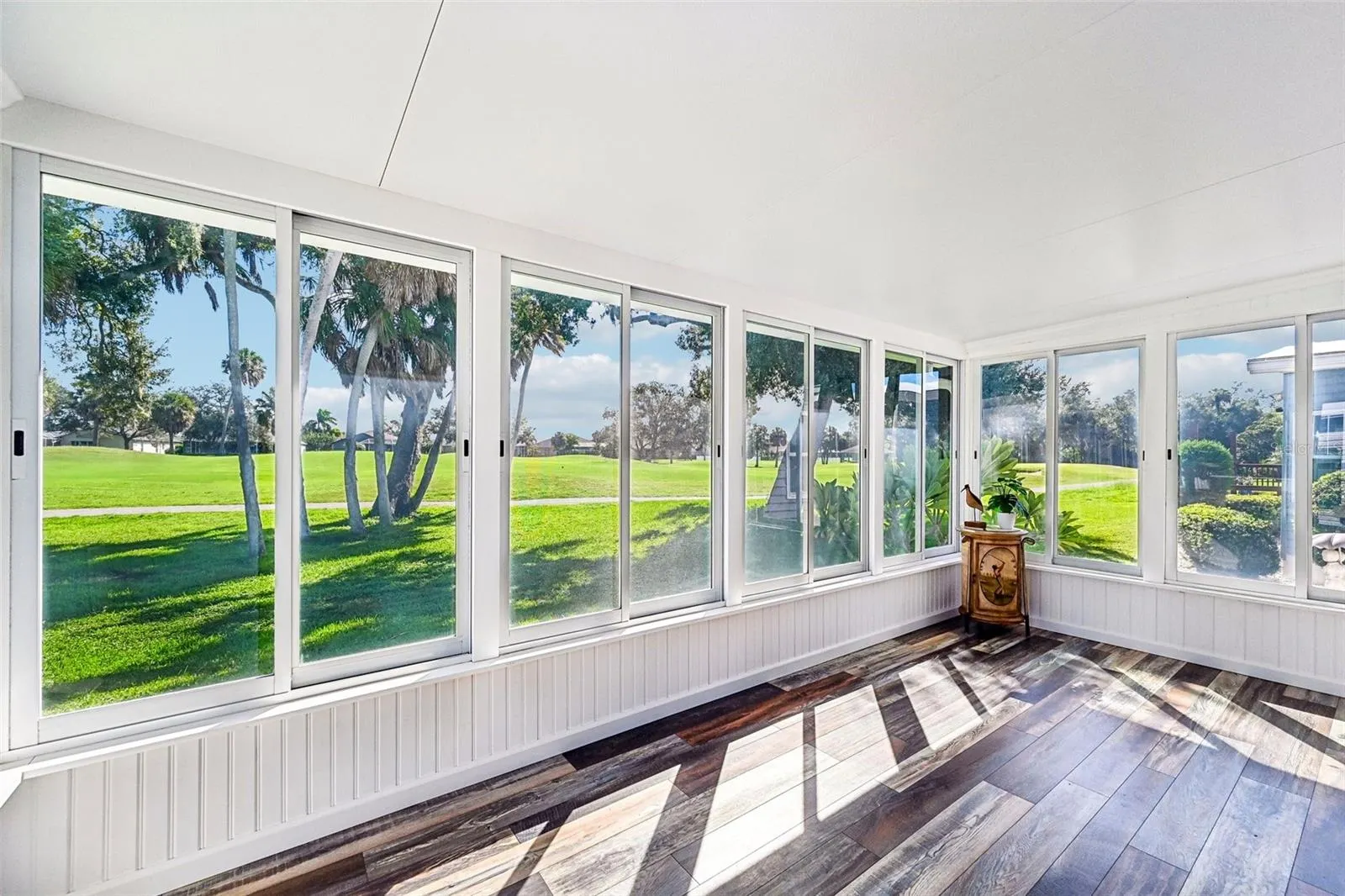 8510 COUNTESS AVENUE CIR