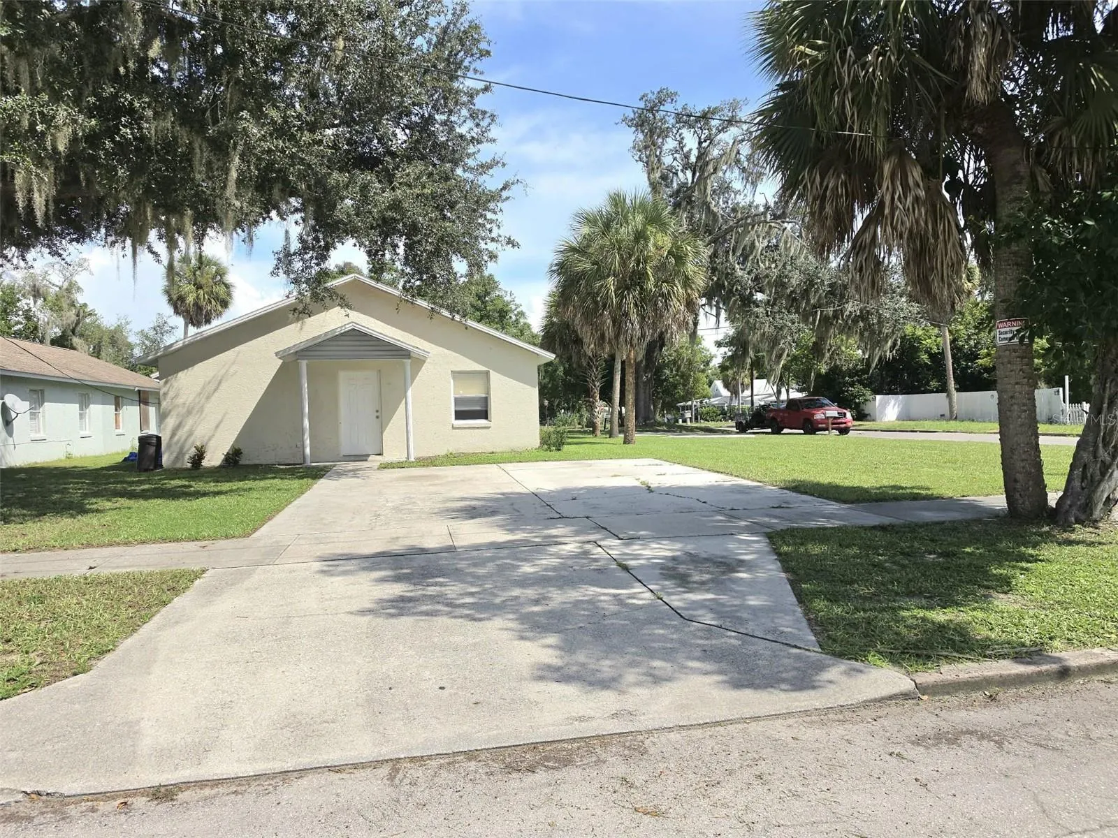 202 N MANATEE AVE