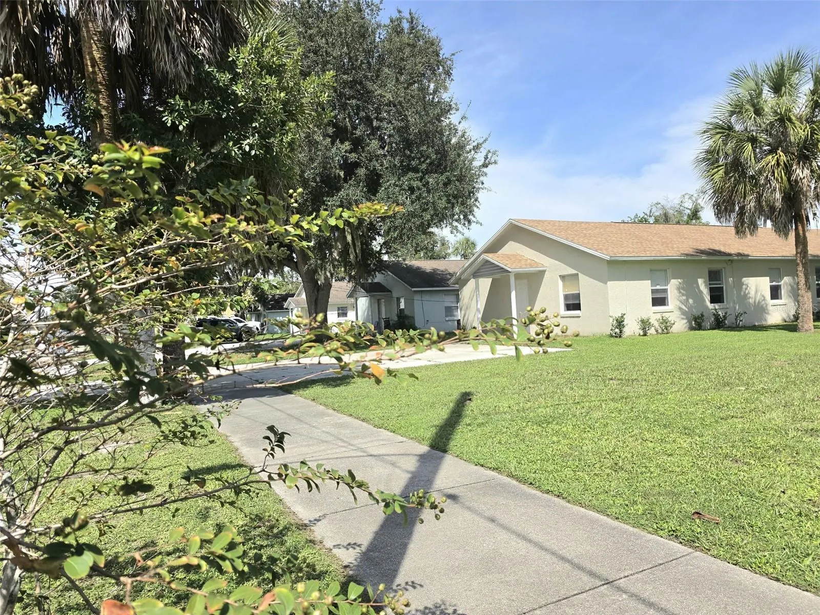 202 N MANATEE AVE