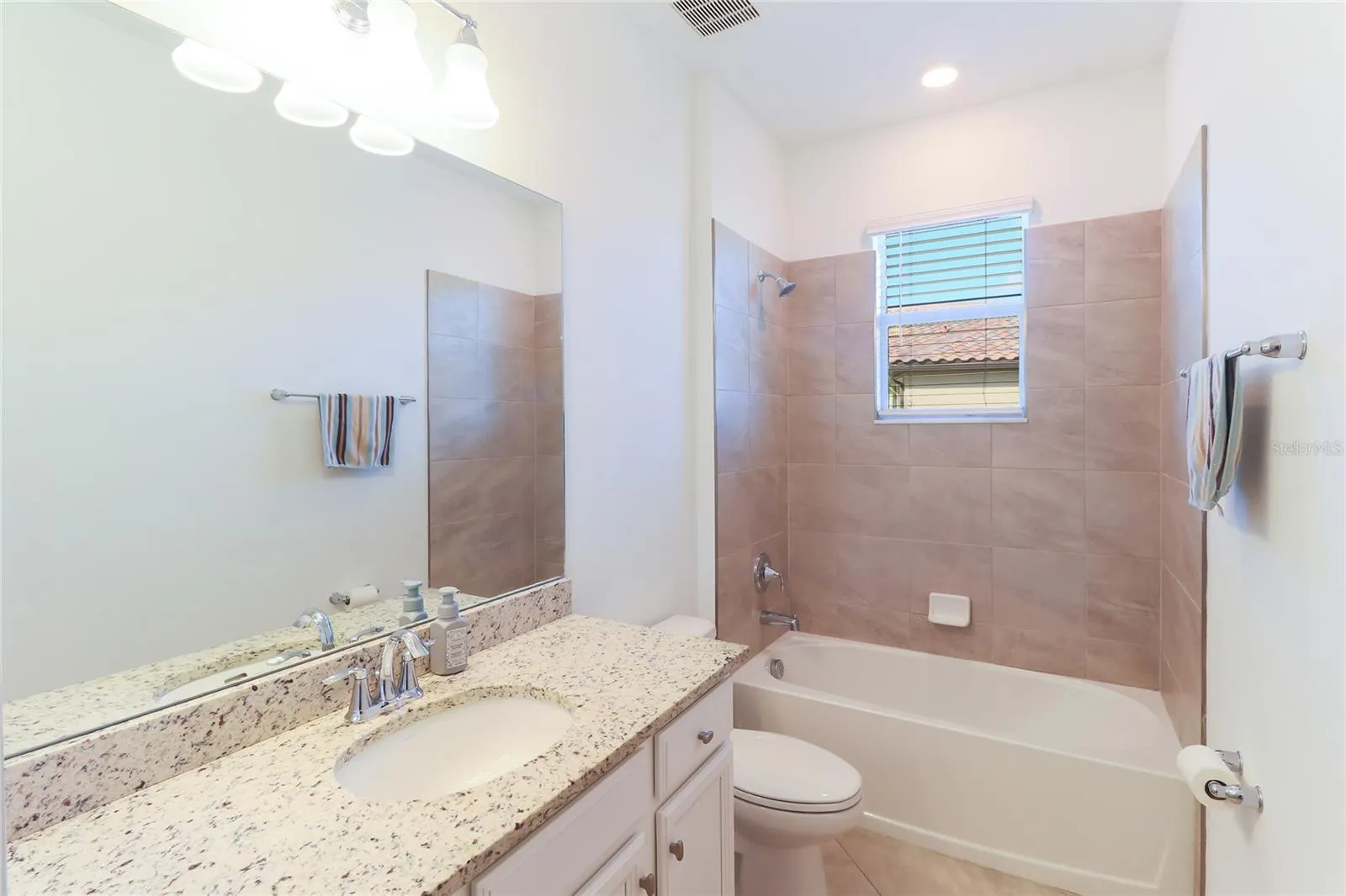 2501 AVOLET CT