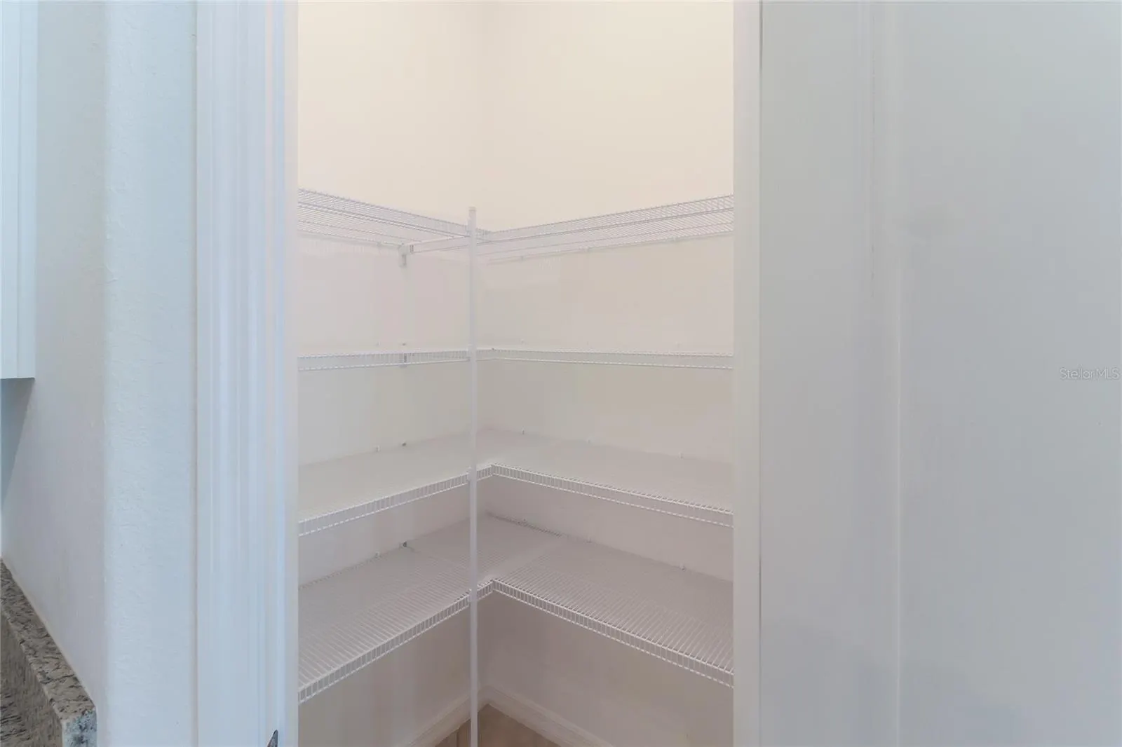 2501 AVOLET CT