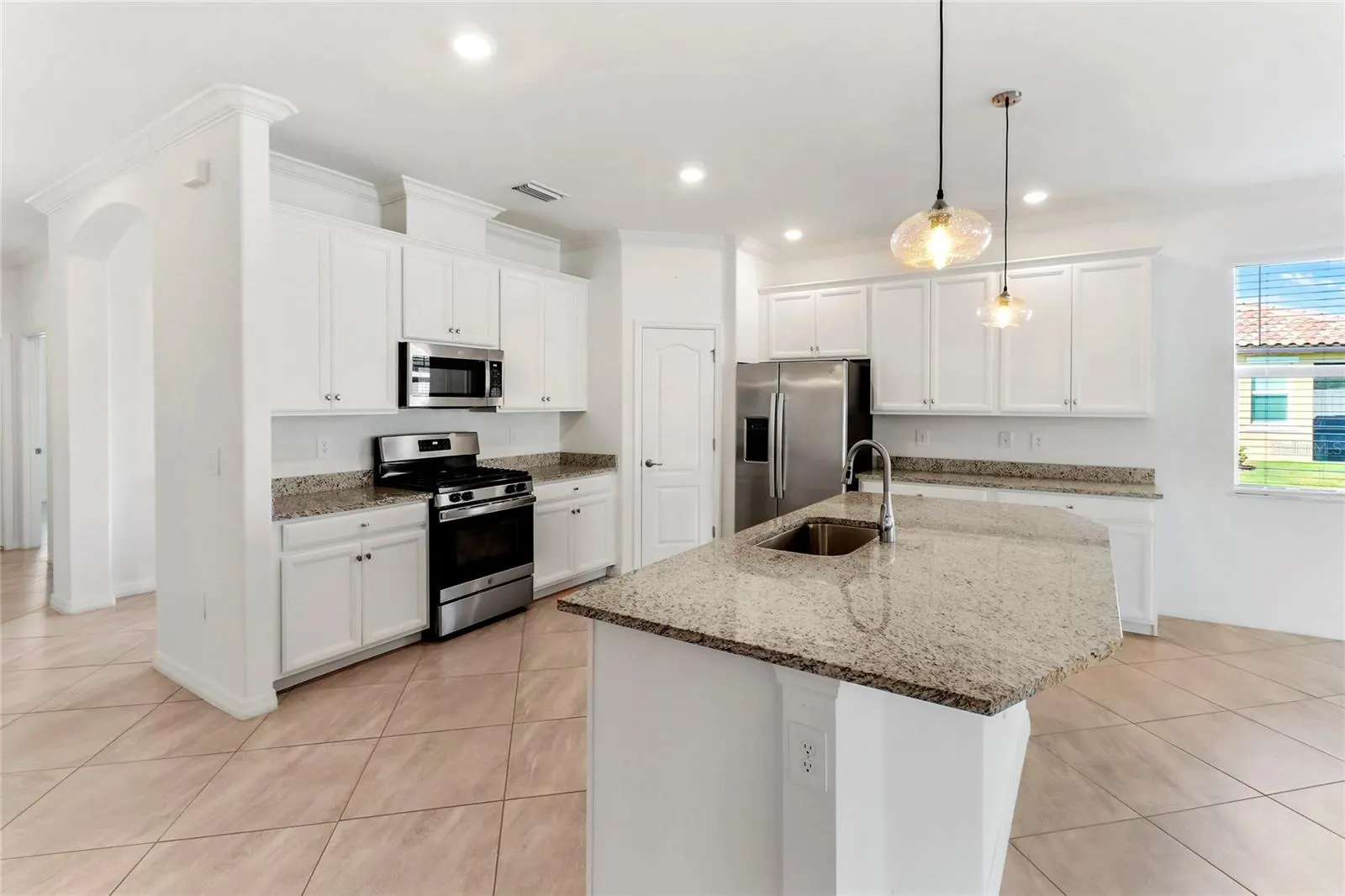 2501 AVOLET CT