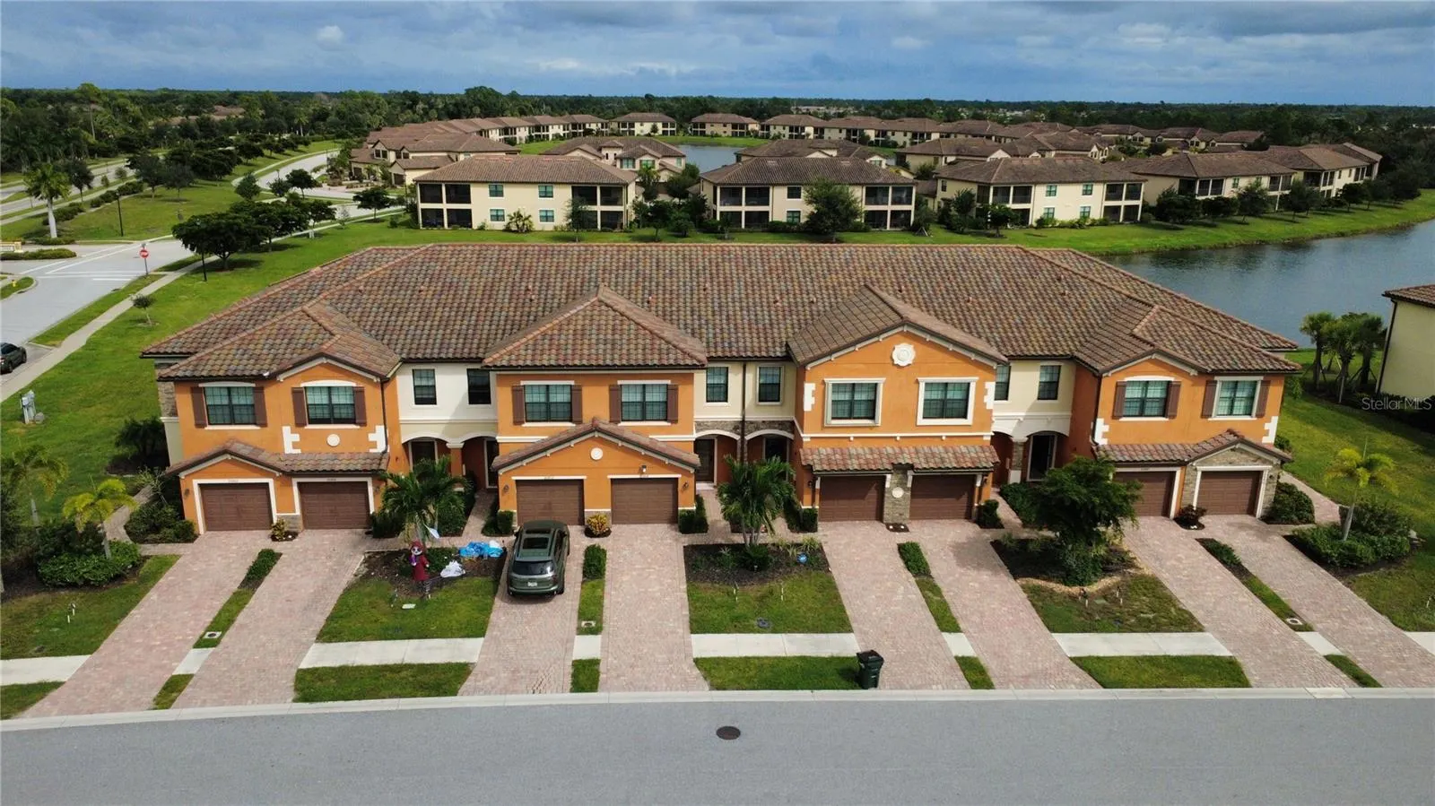 20448 LAGENTE CIR