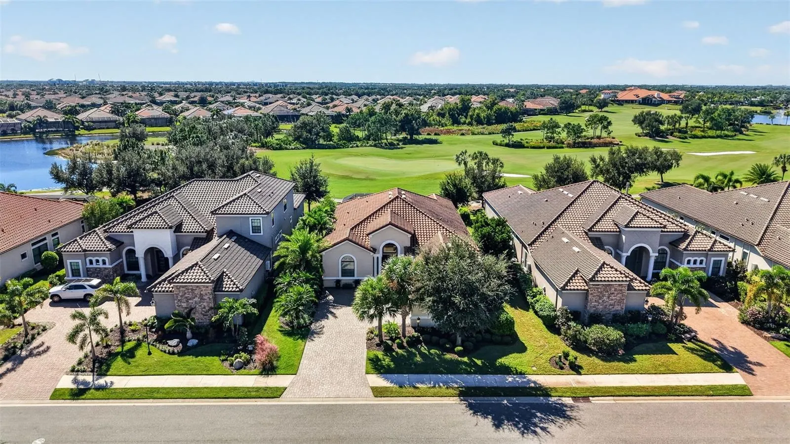 4740 BENITO CT