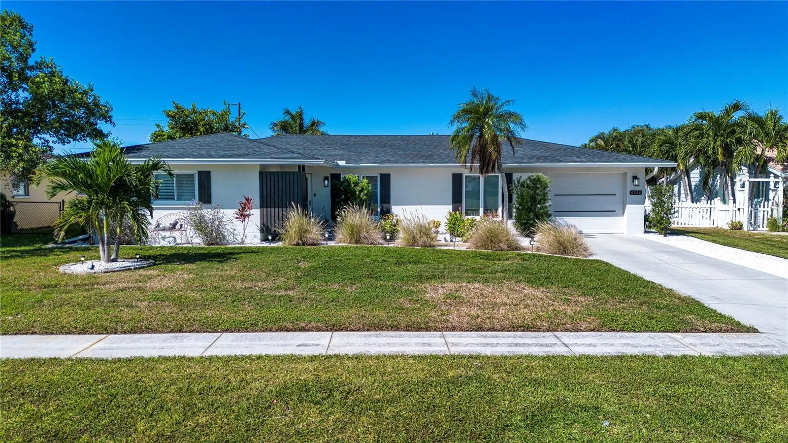 6926 ANTIGUA PL