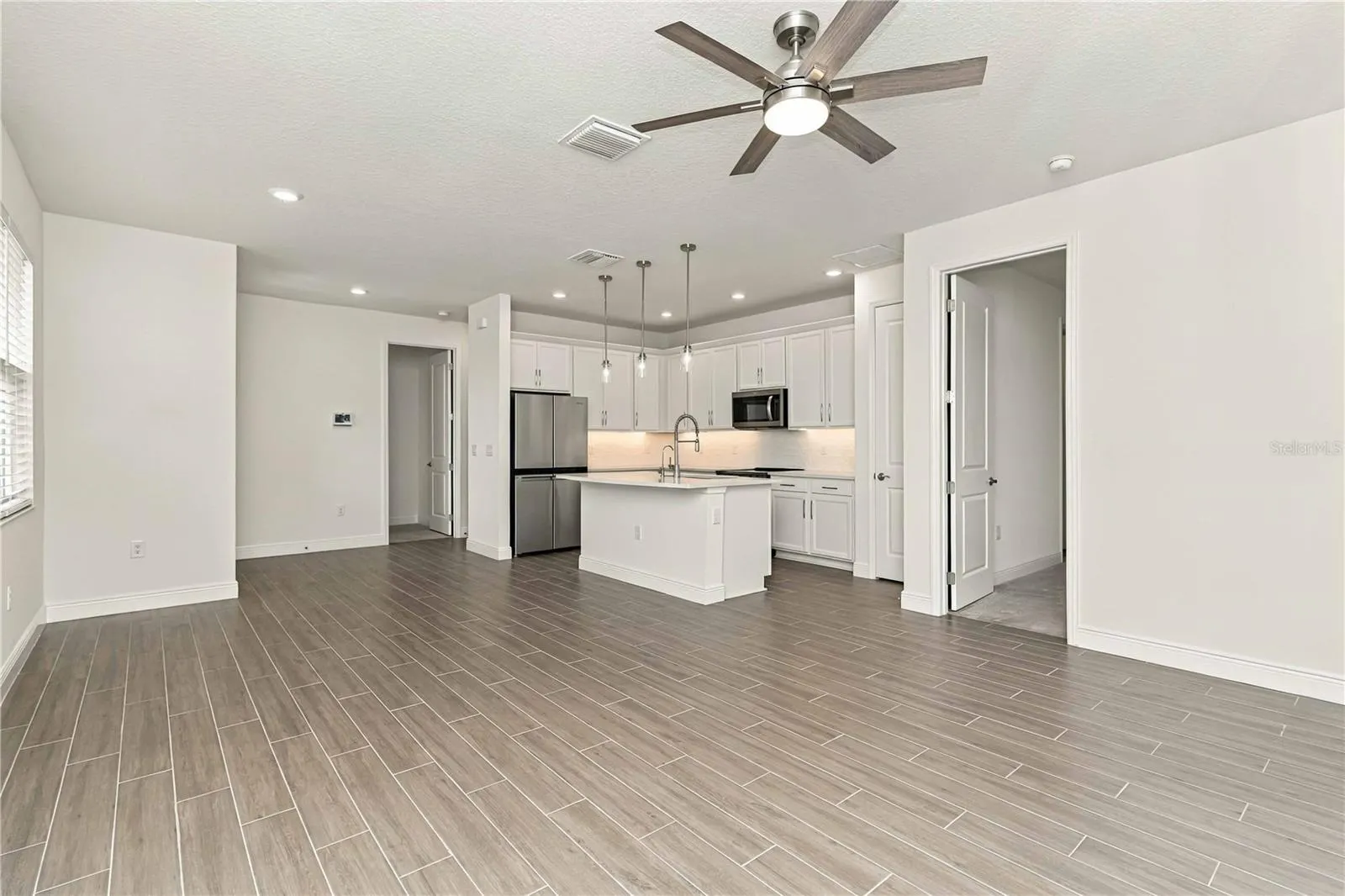 9136 GULF HAVEN DR