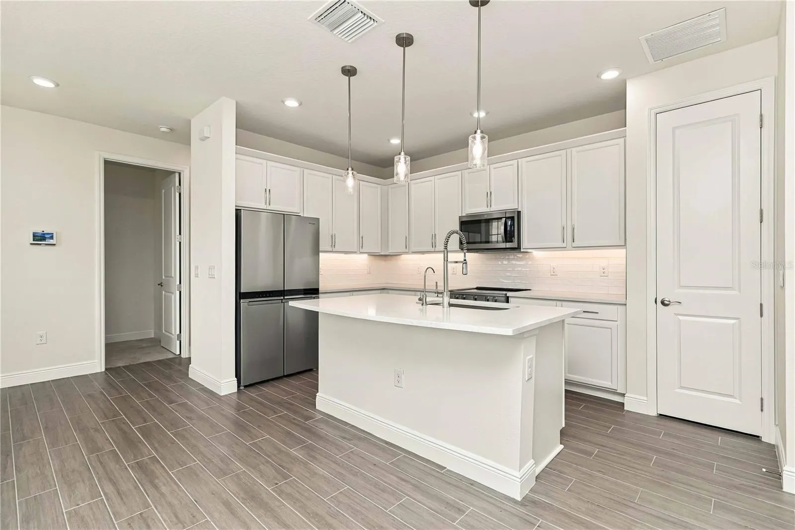 9136 GULF HAVEN DR