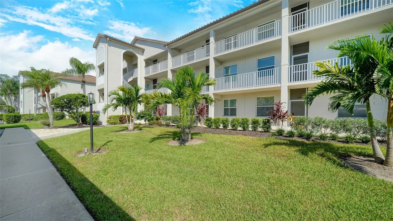 8755 OLDE HICKORY AVE #7102 #7102