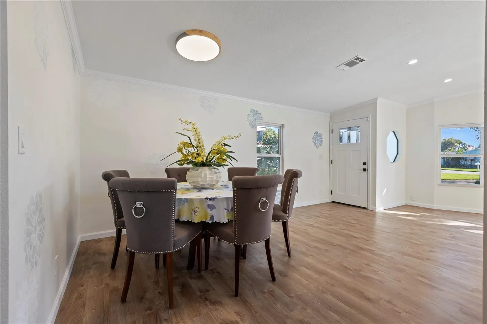 67 MEADOWLARK CIR
