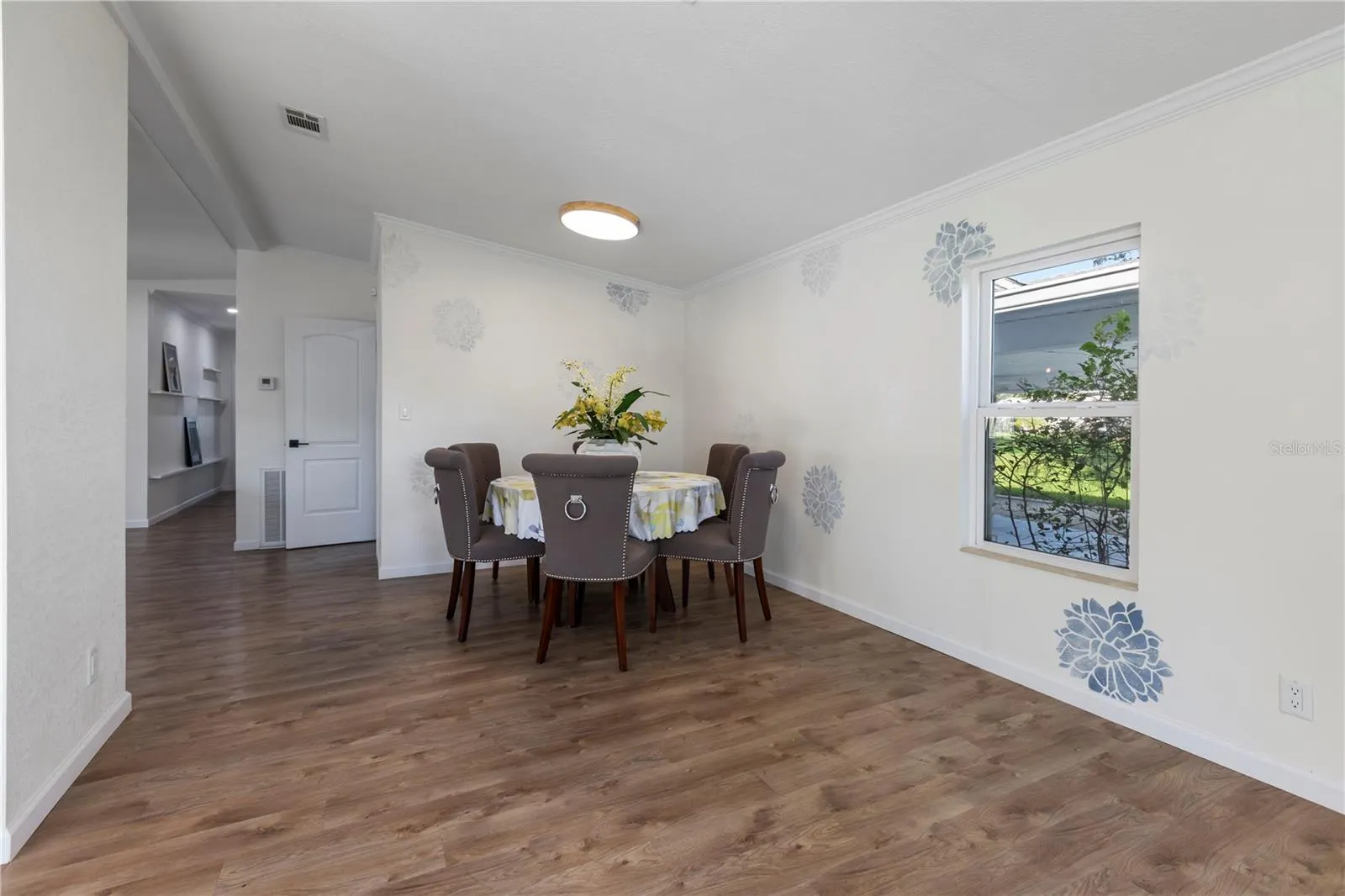67 MEADOWLARK CIR