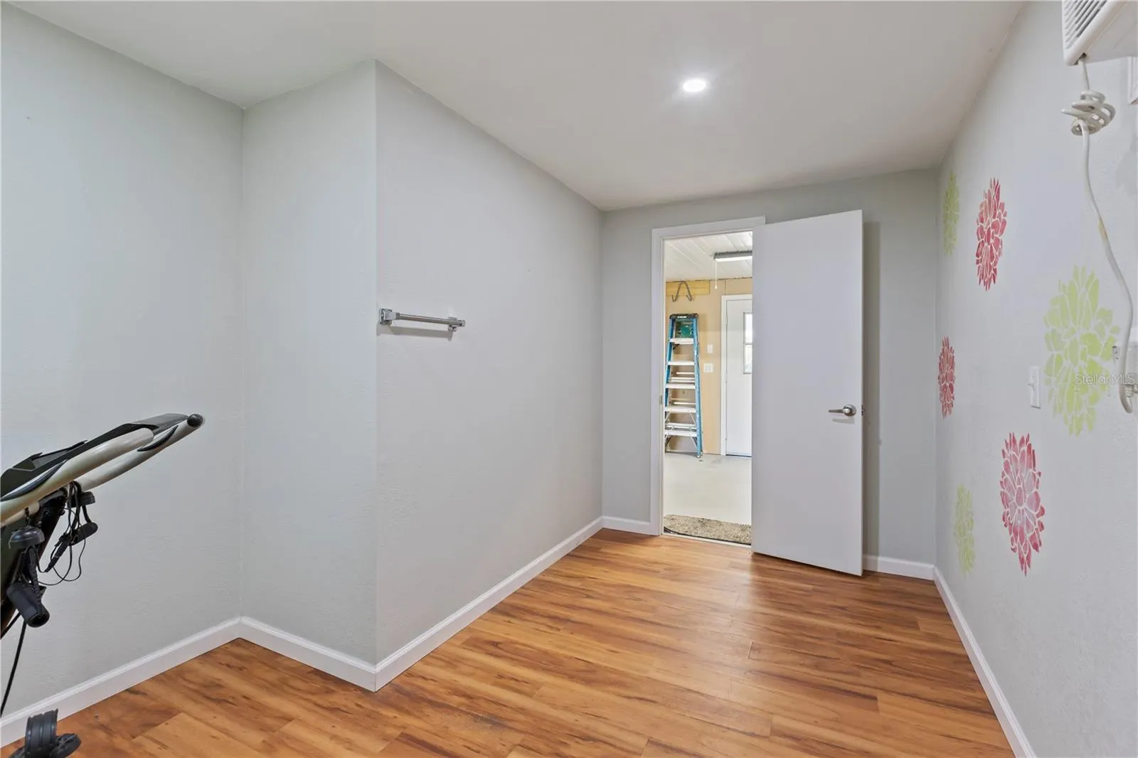 67 MEADOWLARK CIR