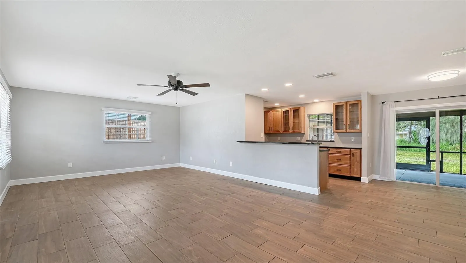 5044 BROOKMEADE DR