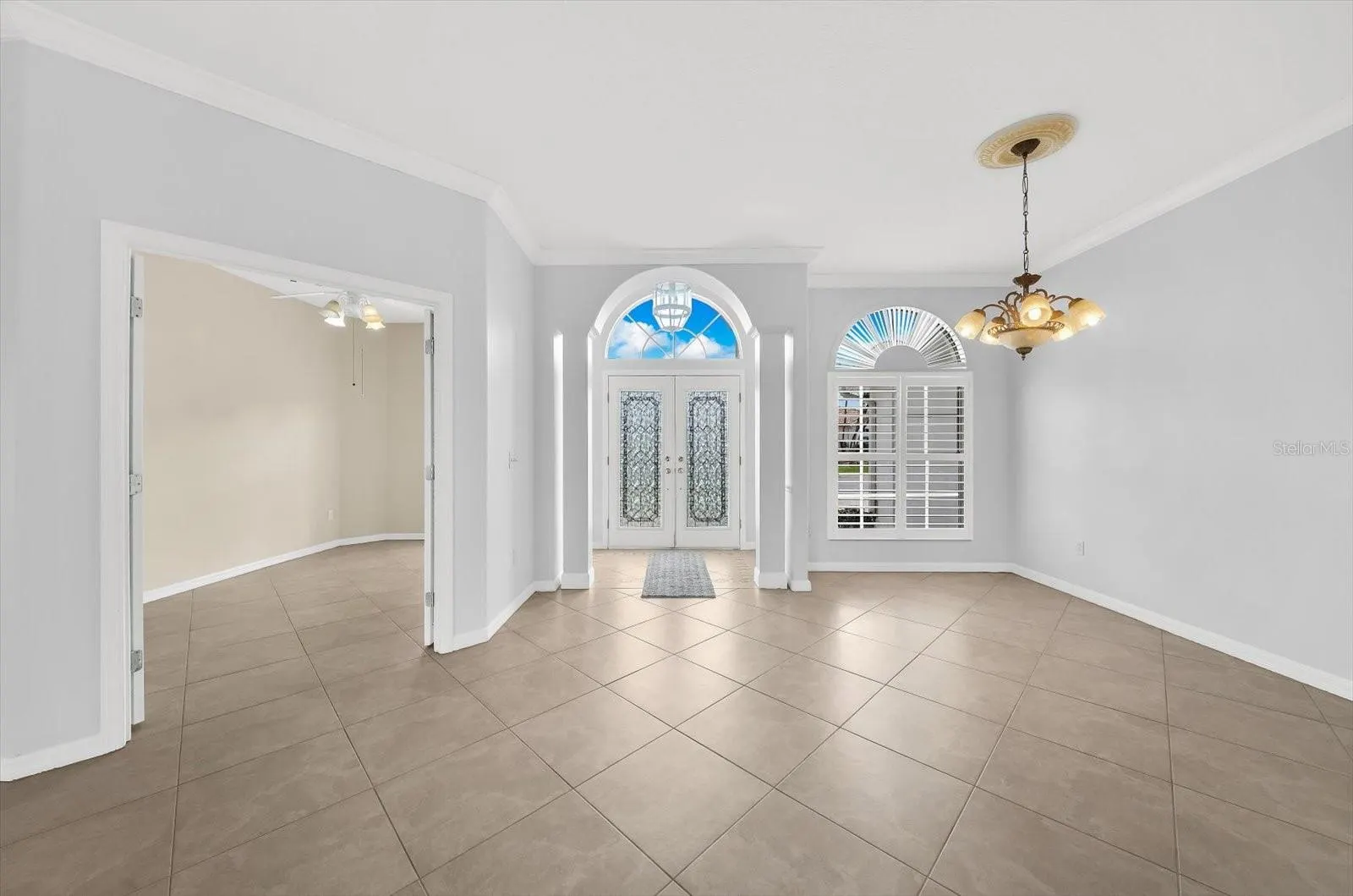 3715 72ND AVE. CIR E