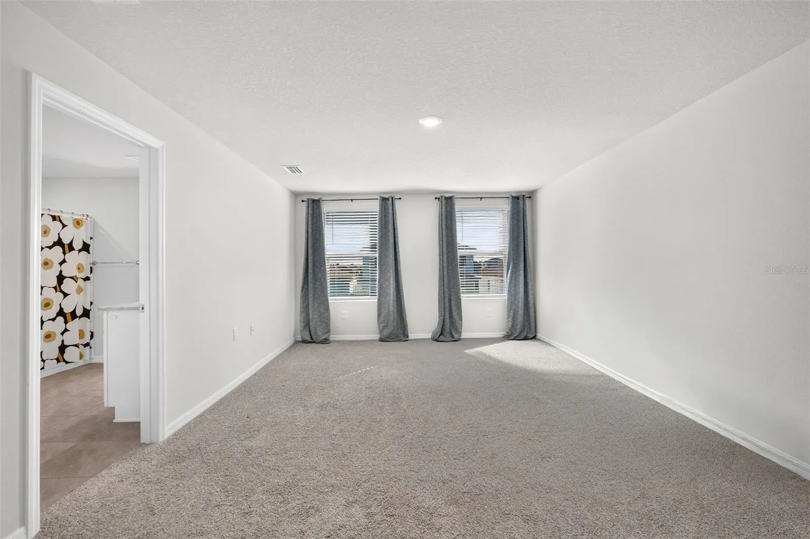 5809 FLAGSTONE TRL