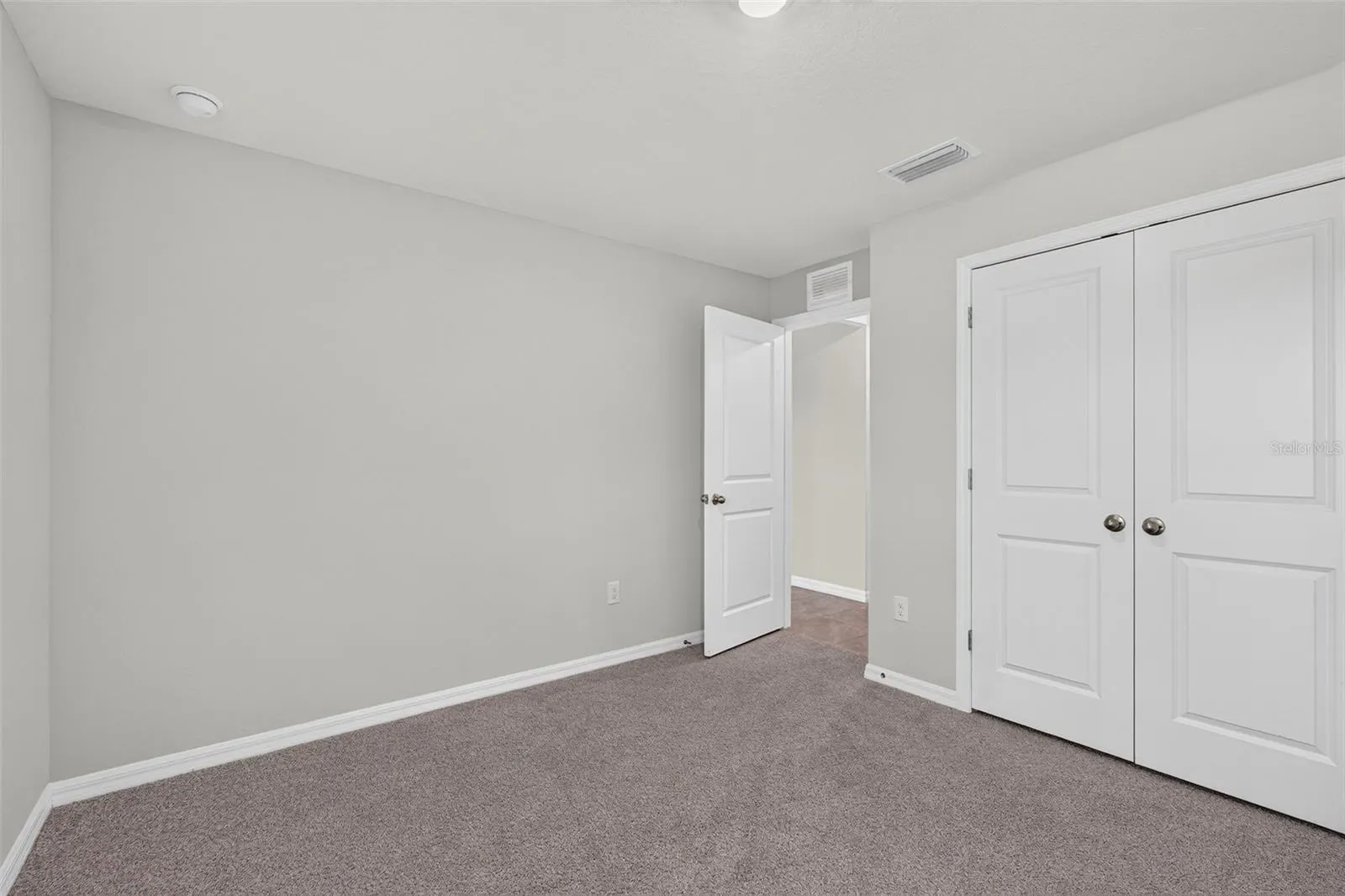 5809 FLAGSTONE TRL