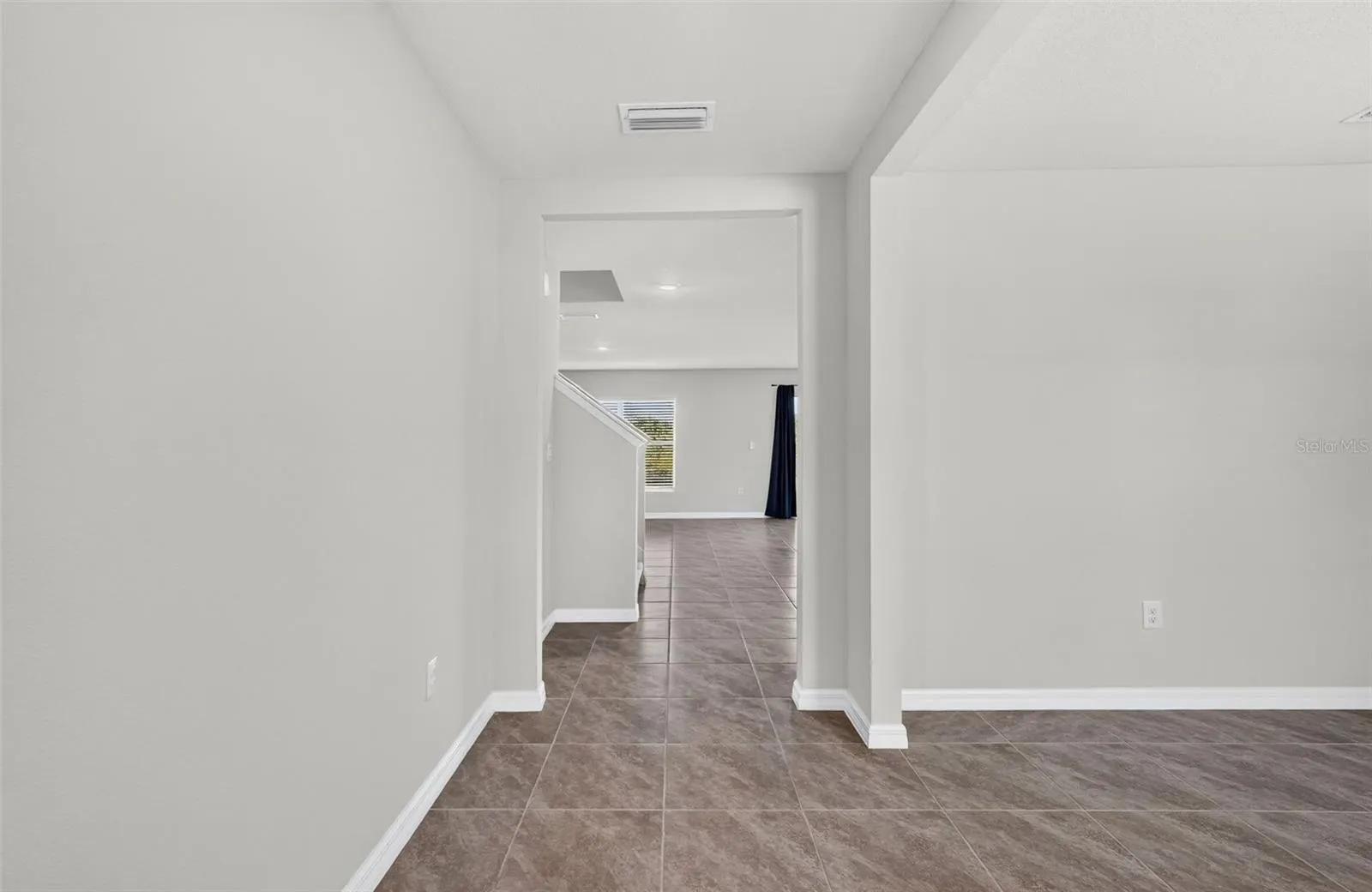 5809 FLAGSTONE TRL