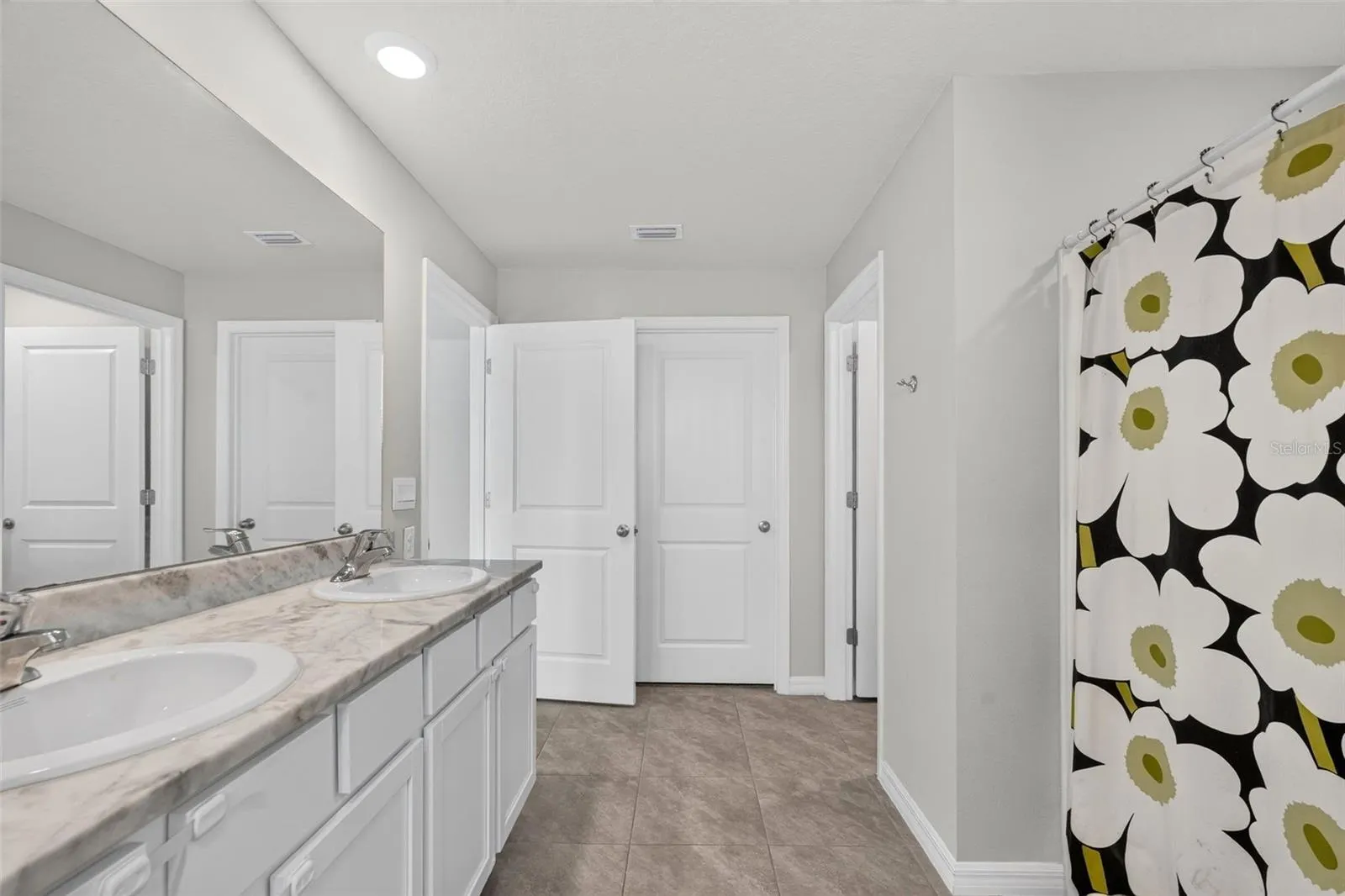 5809 FLAGSTONE TRL