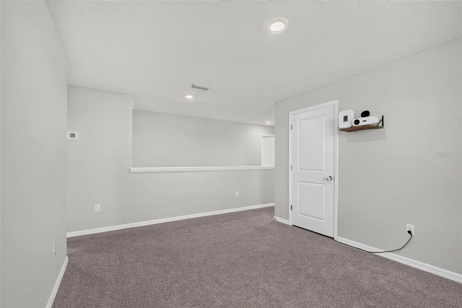 5809 FLAGSTONE TRL