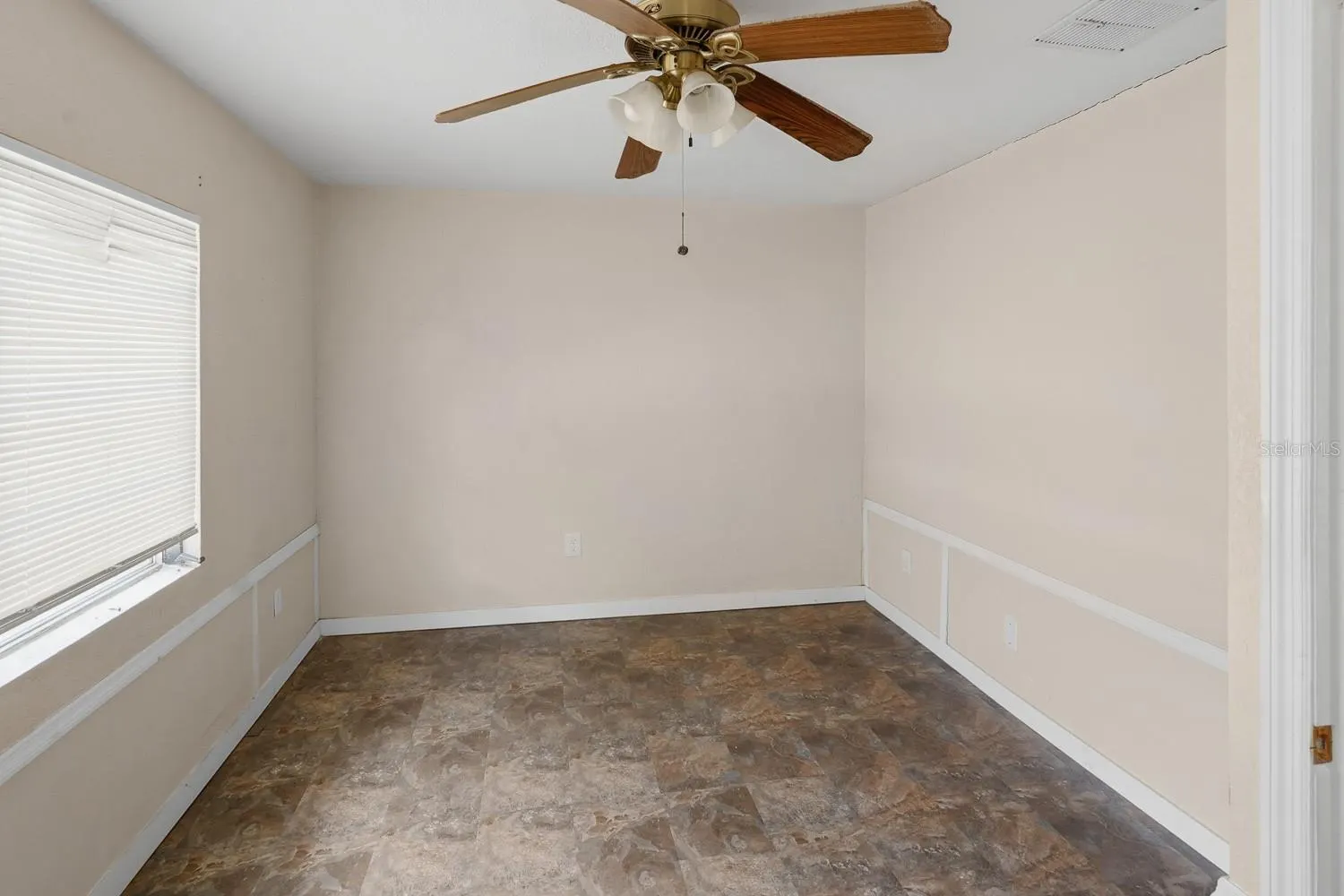 23083 CENTRAL AVE #C #C