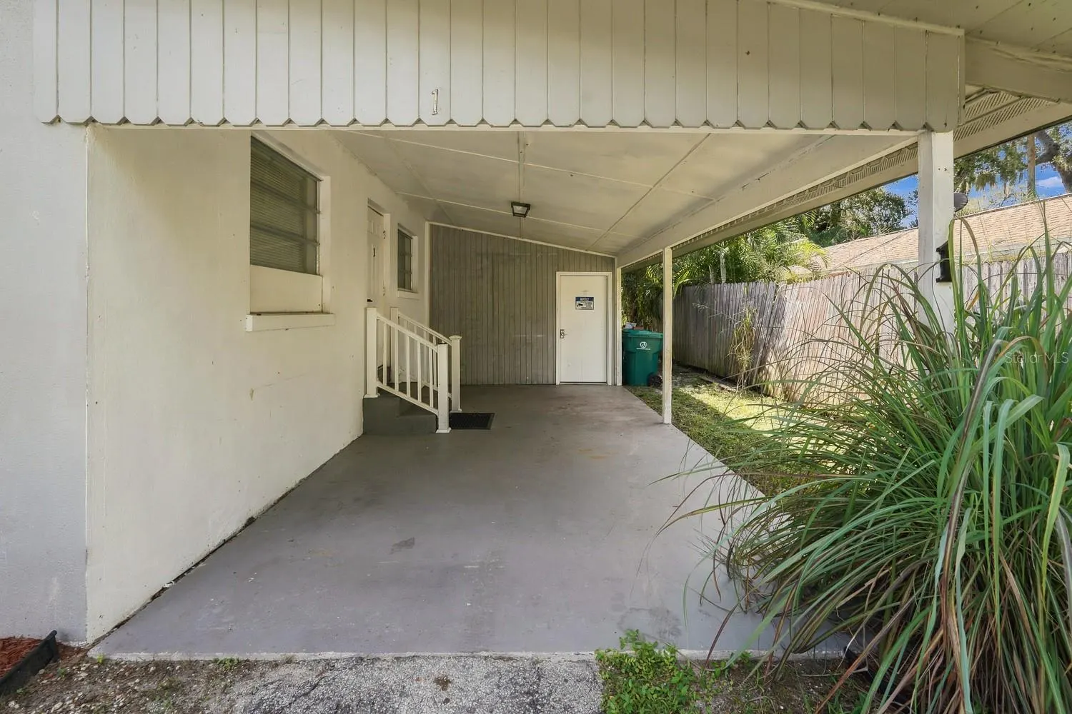 23083 CENTRAL AVE #C #C