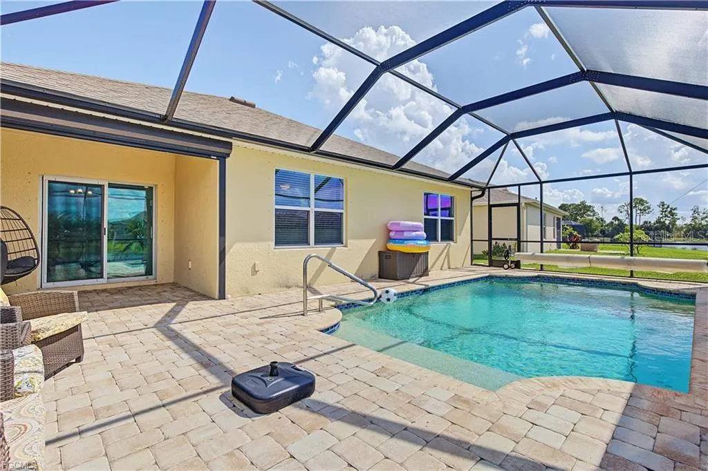 3190 ESTANCIA LN