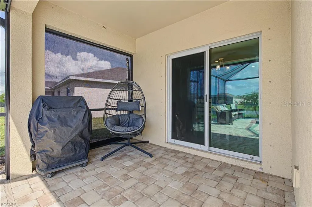 3190 ESTANCIA LN
